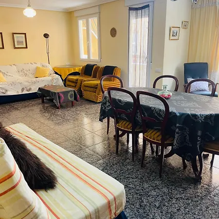 Apartment Canton